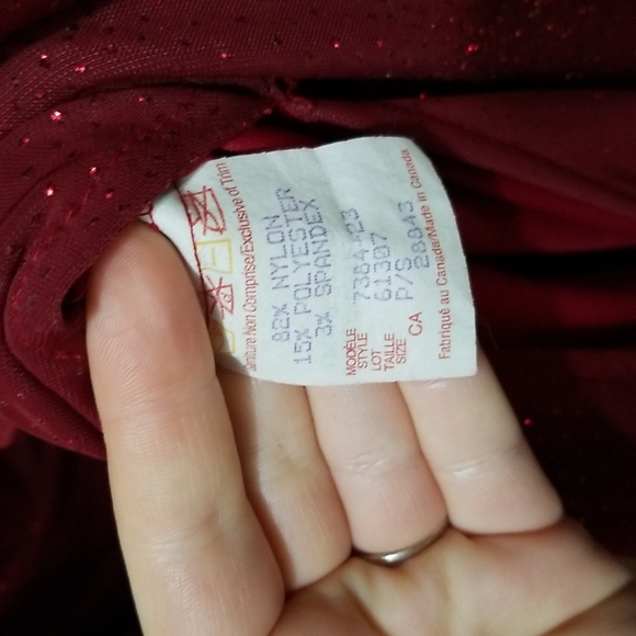 TATTOO BRAND VINTAGE LONG RED SPARKLY GOWN SIZE SMALL - Picture 14 of 16